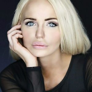 Meet your Posher, Christy